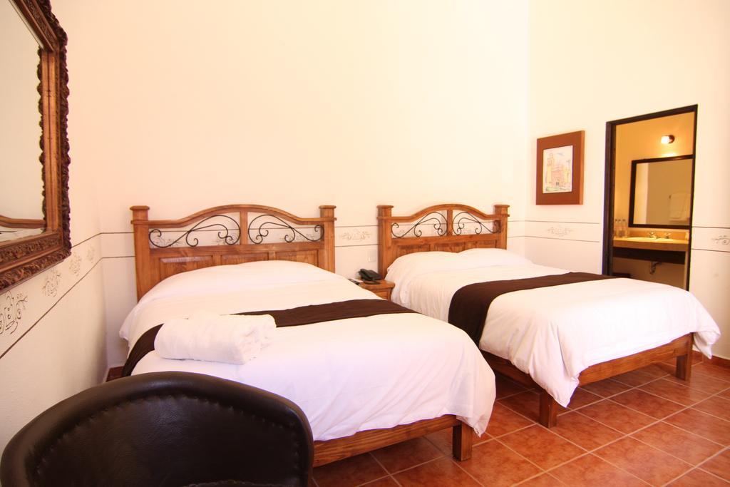 Hotel Villa Del Villar ケレタロ エクステリア 写真