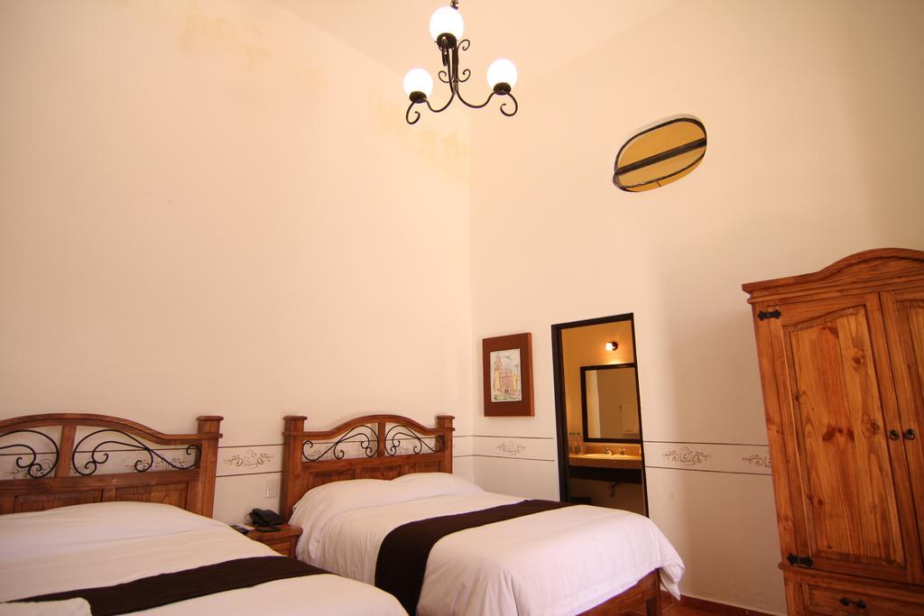Hotel Villa Del Villar ケレタロ エクステリア 写真